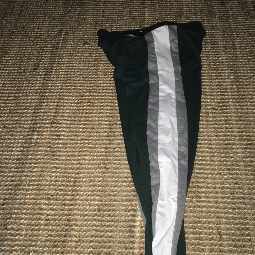New Soft leggings size M